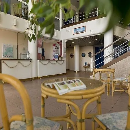 Pierre & Vacances Les Oceanes Aparthotel *